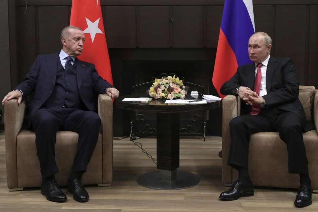 Erdogan anunță că luni va vorbi cu Putin la telefon