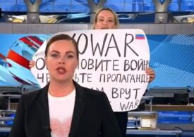 Primul interviu al jurnalistei care a protestat în direct la televiziunea de stat din Rusia: Am ajuns la un punct fără întoarcere (Video)