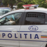 Botoșani: Un bărbat a tras cu arma dintr-o mașină către un grup de oameni aflați pe marginea unui drum
