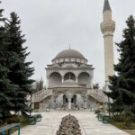 O moschee din Mariupol care adăpostea 80 de oameni, inclusiv copii, a fost bombardată