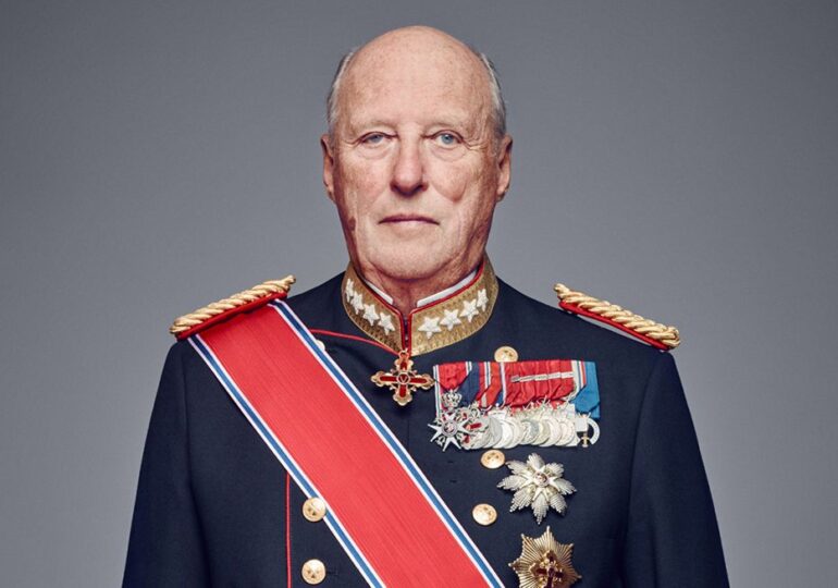 Regele Harald al Norvegiei are Covid