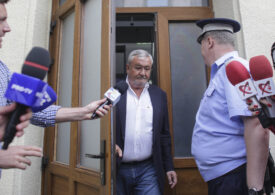 Fostul ministru Sebastian Vlădescu a fost condamnat la 8 ani și jumătate de închisoare