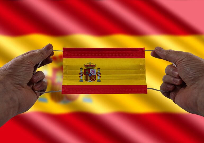 Spania tratează de azi Covidul ca pe o răceală