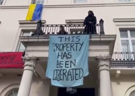 Vila unuia dintre cei mai bogați ruși a fost ocupată de anarhiști, la Londra (Video)