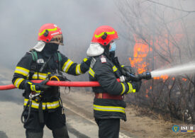 Incendiu în centrul Capitalei, pe Calea Moșilor - 12 mașini de pompieri au intervenit (Video)