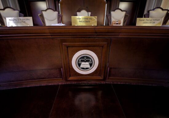 CCR ar trebui să decidă duminică asupra pensiilor speciale ale magistraților