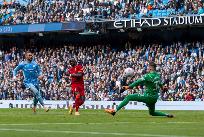 Egal nebun între Manchester City și Liverpool și avantaj pentru trupa lui Pep Guardiola în lupta la titlu