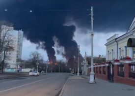 Explozii puternice la Odesa: Flăcările se înalţă spre cer şi fumul negru gros a acoperit oraşul (Video)