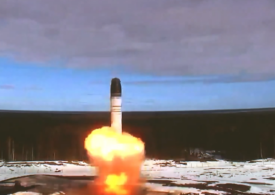 Rusia a testat o rachetă balistică intercontinentală, cu Putin la televizor (Video)
