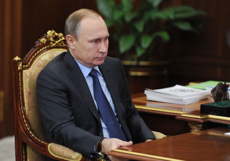 Cât de bolnav e Putin? Aparițiile publice ciudate întăresc suspiciunile legate de starea lui de sănătate