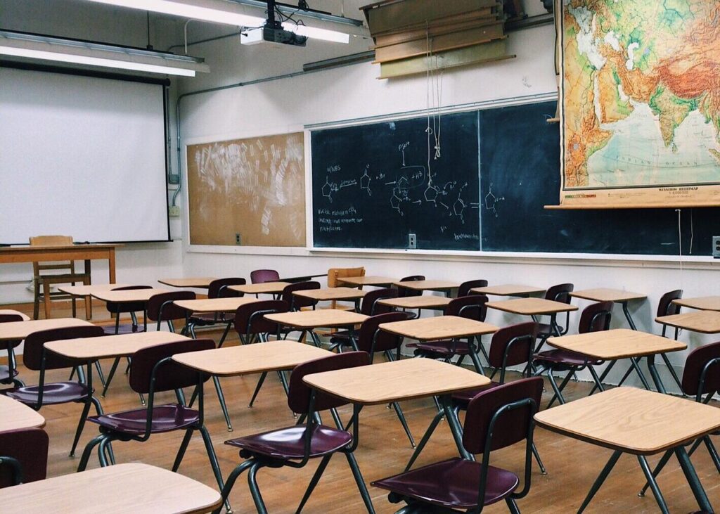 De ziua Educației, sindicatele acuză că școala românească traversează cea mai neagră perioadă din ultimii 35 de ani