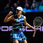Iga Swiatek avansează la Australian Open