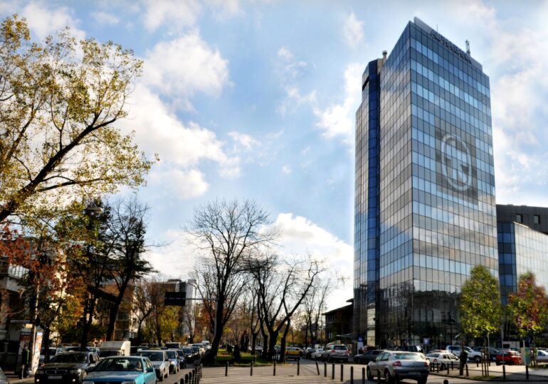 Alpha Bank fuzionează cu UniCredit și vor forma cea de-a treia bancă din România ca mărime