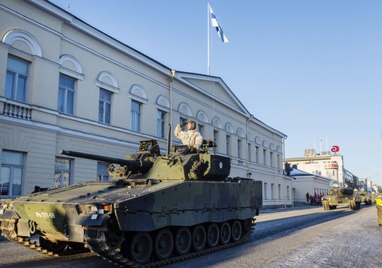 Eșec major pentru Putin. Aderarea Finlandei întăreşte substanţial NATO şi-i aminteşte experienţa lui Stalin la -40 de grade