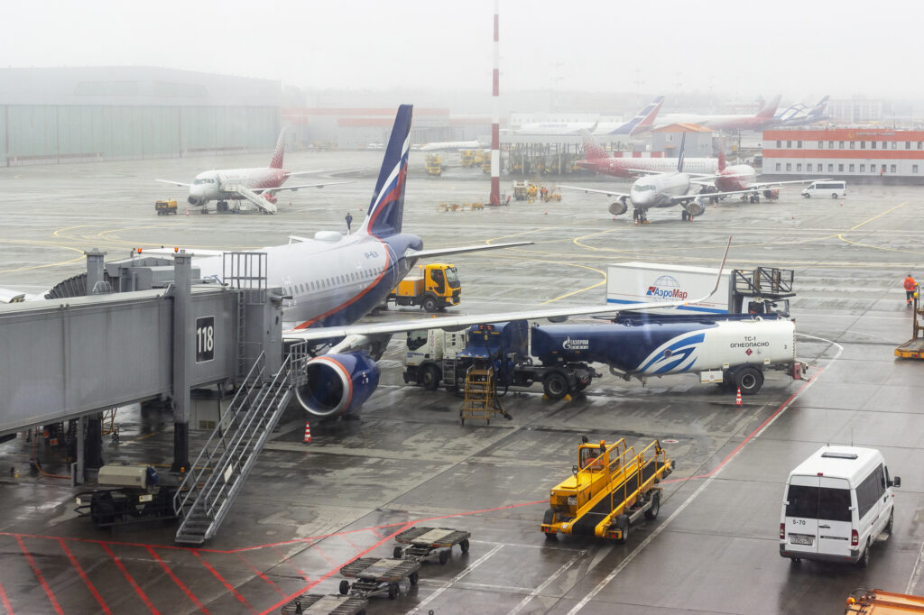 Planul secret al Ucrainei: Până la 1.000 de drone cu AI urmau să atace aeroporturile din Moscova fără control uman