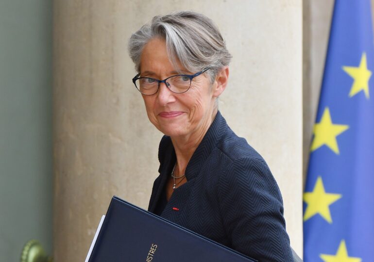 Franța are primul prim-ministru femeie din ultimii 30 de ani. Cine e Elisabeth Borne