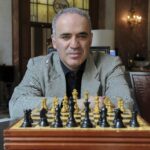 Moscova i-a pus pe lista neagră pe Garry Kasparov şi Mihail Hodorkovski: Sunt declarați „agenţi ai străinătăţii”