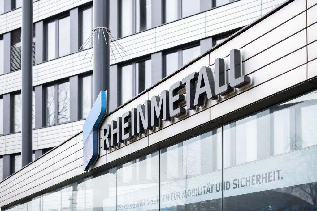 Compania de armament Rheinmetall va produce proiectile și praf de pușcă în Bulgaria