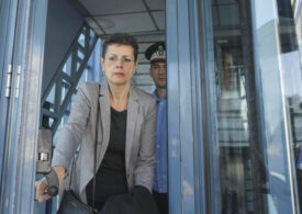 Adina Florea a scăpat de dosarul în care era acuzată că i-a dat lui Vâlcov un protocol secret