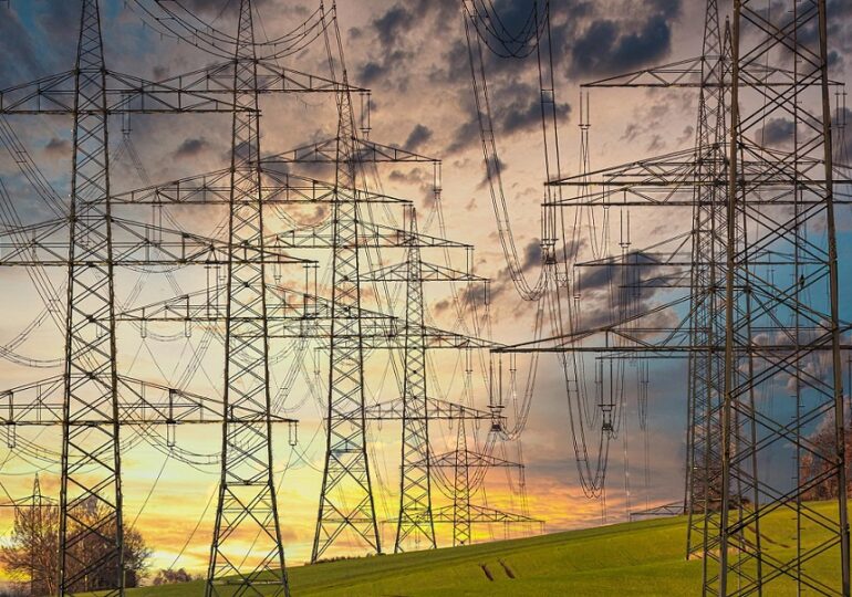 Racordarea proiectelor noi la Transelectrica ar dubla producția României de curent