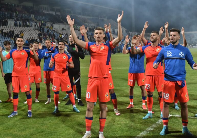FCSB îi schimbă poziția lui Octavian Popescu: Cum va arăta echipa de start a "roș-albaștrilor" în noul sezon