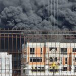 Incendiu puternic într-o zonă comercială din nordul Capitalei (Foto&Video)