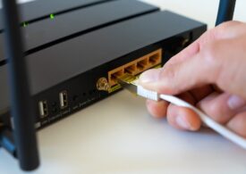 Instituţiile publice sunt obligate să-și conecteze toate clădirile la internet