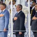 Iohannis îi laudă pe românii care au ajutat refugiații ucraineni, Ciucă îi vrea pe românii competenți înapoi în țară