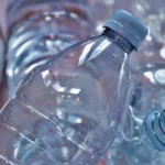 Avertisment dur privind reciclarea plasticului. Cum poate să ne facă rău