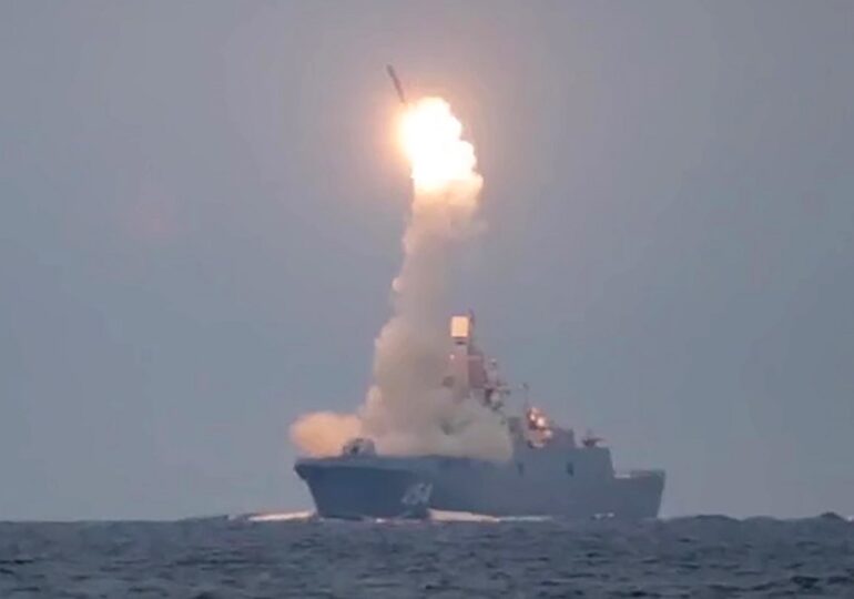 Rusia susține că a testat din nou cu succes racheta considerată „invincibilă” de Putin