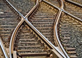 Cinci muncitori care lucrau pe o cale ferată în Italia au murit după ce au fost loviți de tren