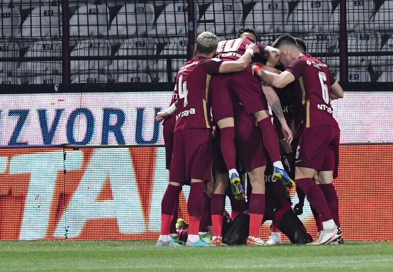 Superliga: CFR Cluj învinge Rapidul. Giuleștenii ratează un  penalti în minutul 90+8