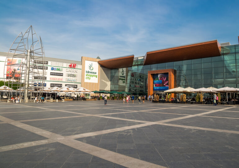 Amenințare cu bombă la Mall Băneasa UPDATE Alarmă falsă