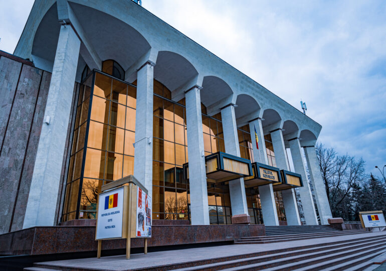 Republica Moldova interzice difuzarea de emisiuni de ştiri ruseşti la radio şi televiziune