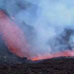 Imagini uluitoare cu erupţia muntelui Etna, cel mai înalt vulcan activ din Europa (Galerie video)