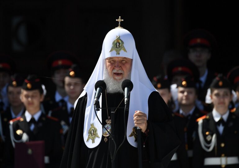 Marea Britanie îl sancţionează pe patriarhul Kiril. UE l-a scos de pe listă din cauza lui Orban