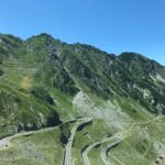 Cad pietre pe Transfăgărășan. Traficul este blocat