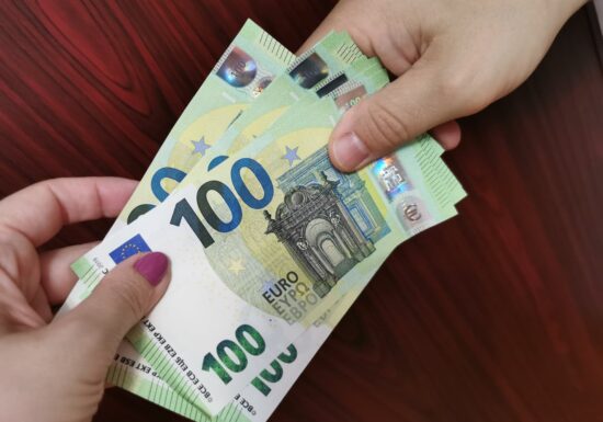 Cresc ratele în euro. BCE a majorat dobânda pentru prima oară din 2023