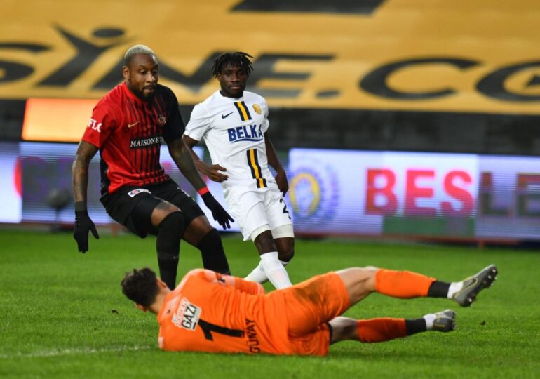 CFR Cluj, în negocieri avansate cu doi fotbaliști africani