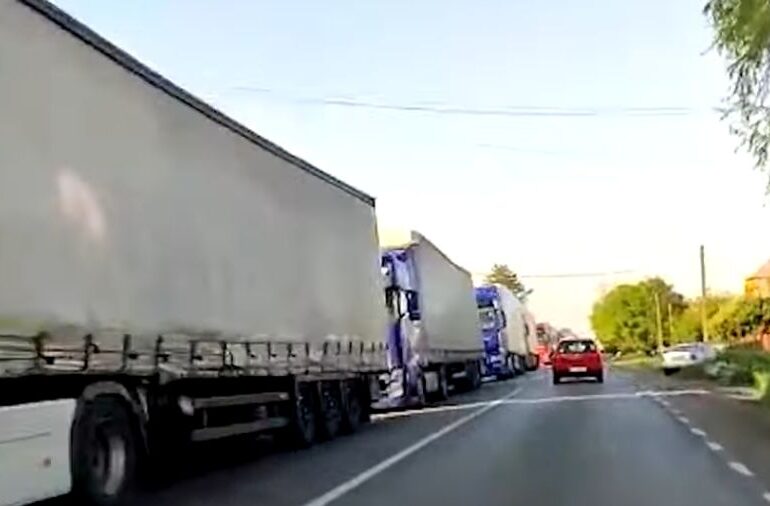 Catastrofă în transportul de mărfuri din Europa de Est: Problema de bază e lipsa capacităților umane în România!