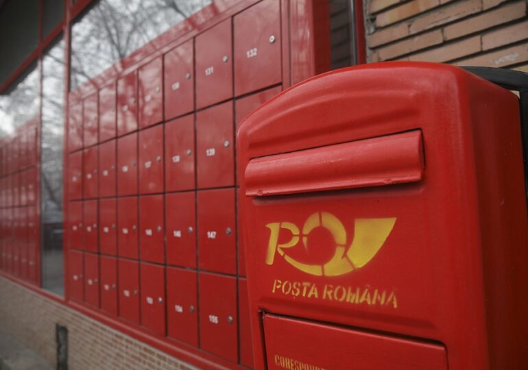 Poșta Română lansează primul ghişeu complet automatizat