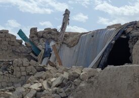 Afganistanul, după cutremurul devastator: Oamenii sapă cu mâinile goale în dărâmături, abandonați de liderii talibani (Foto & Video)