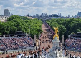 70 de ani de domnie a reginei Elisabeta: Paradă impresionantă la Londra, cu momente emoționante și puțină intrigă (Foto & Video)