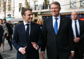 Iohannis merge cu Macron la baza Kogălniceanu