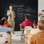 Ce presupun metodele moderne de predare a unei materii. 11 recomandări pentru profesori