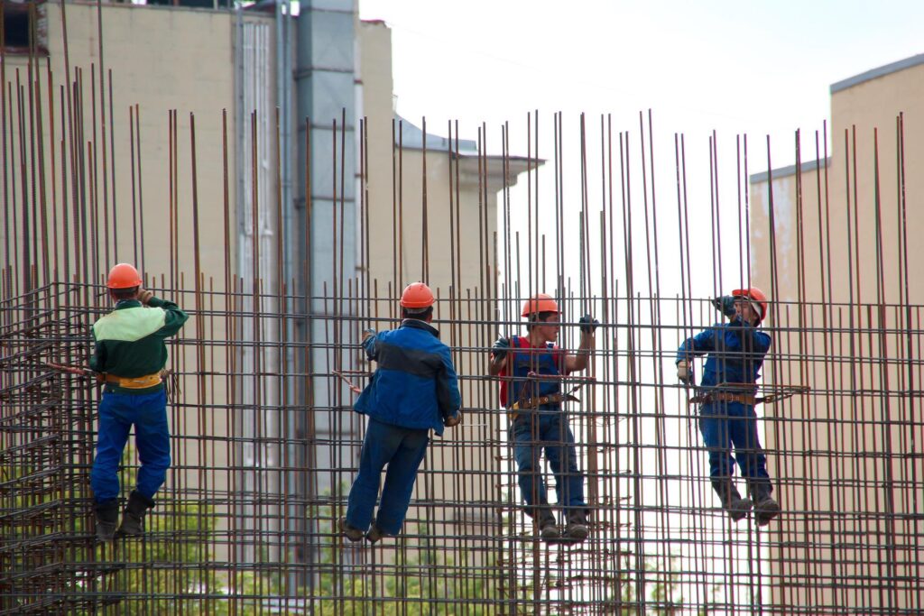 Reducerea muncii nedeclarate ar putea aduce României peste 39 de miliarde de euro bază de impozitare suplimentară