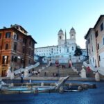 O turistă a provocat daune de 25.000 de euro, cu trotineta, pe Treptele Spaniole din Roma (Video)