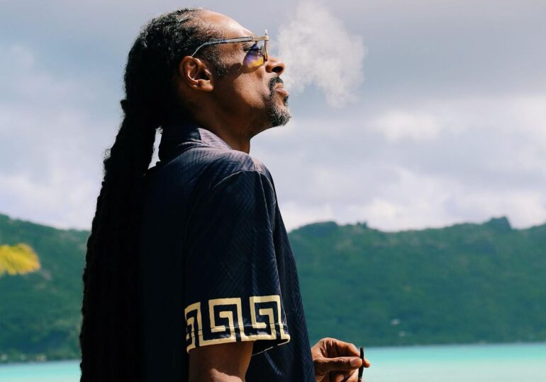 Inflația în SUA e atât de mare încât Snoop Dogg i-a mărit salariul angajatului său care îi rulează jointurile