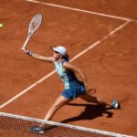 Iga Swiatek obține o nouă victorie categorică și se califică în finala Roland Garros 2022