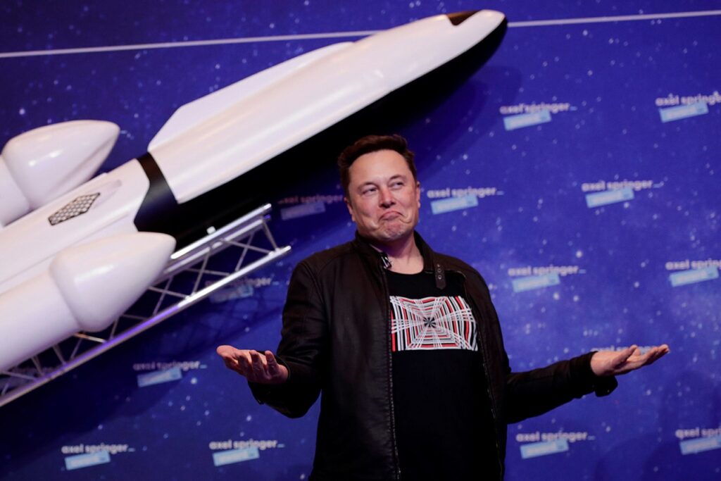 Criză la Tesla: Profiturile se prăbușesc, vânzările scad. Musk a decis ce va face